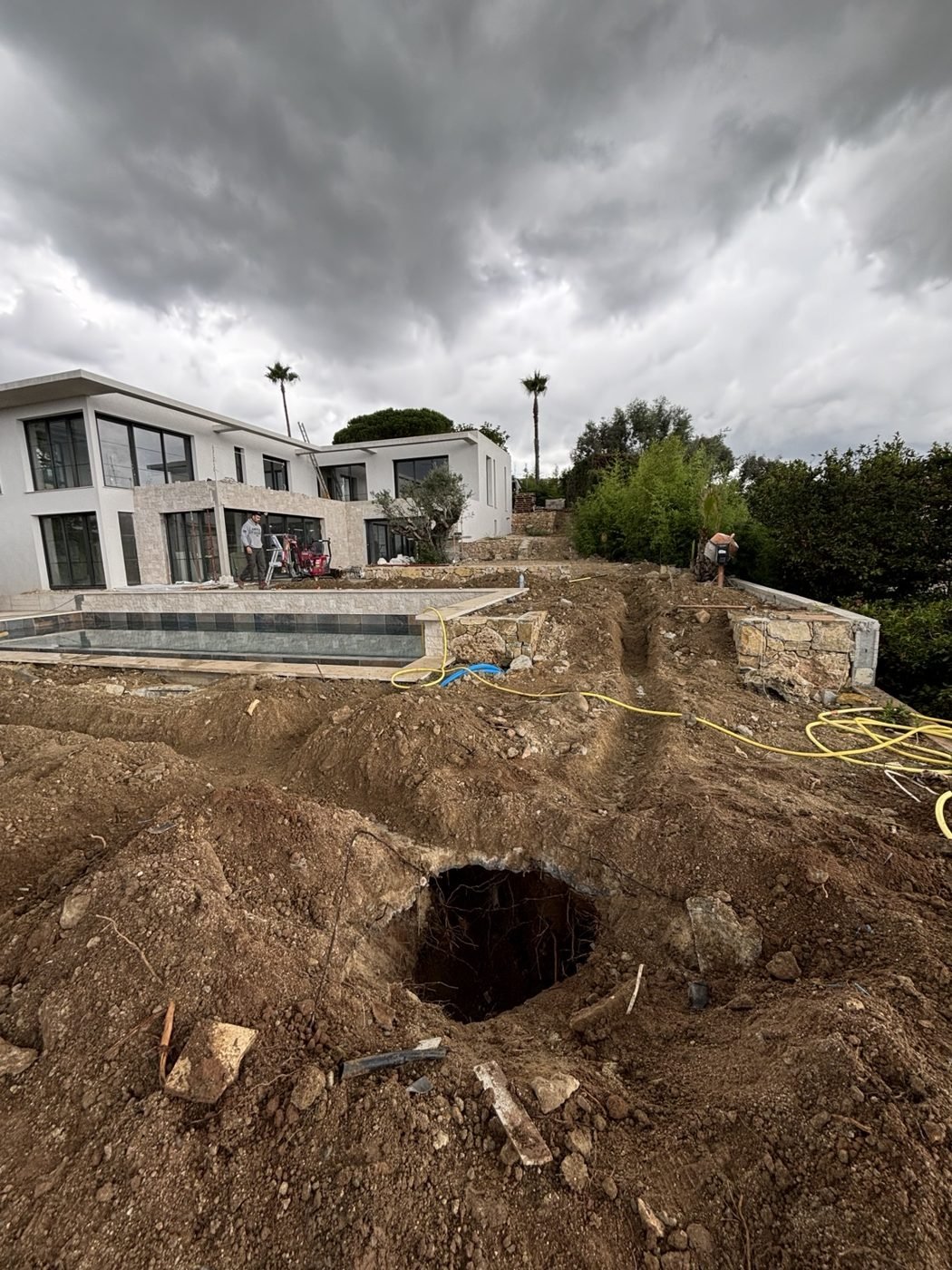 Terrassement en cours près d’une maison